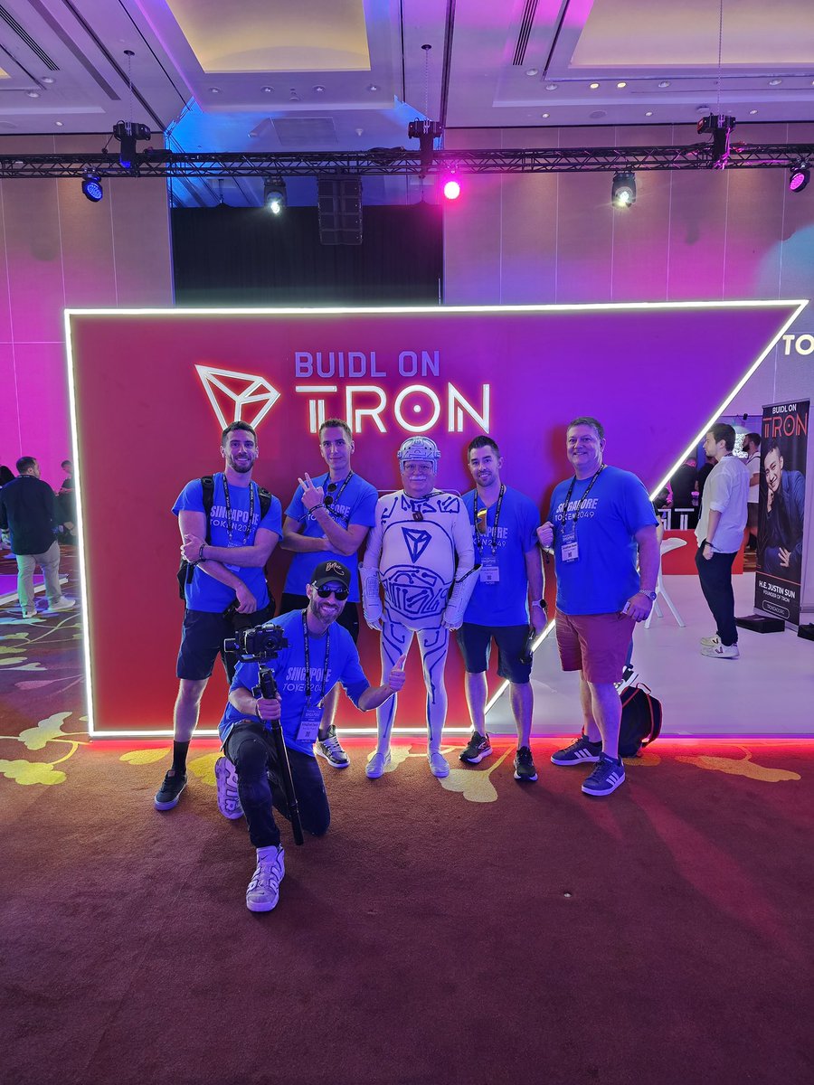 dylN0chill's tweet photo. @justinsuntron No one could ignore Tron Guy at @token2049
ππ€π #TOKEN2049 https://t.co/dkiv81h0Gx