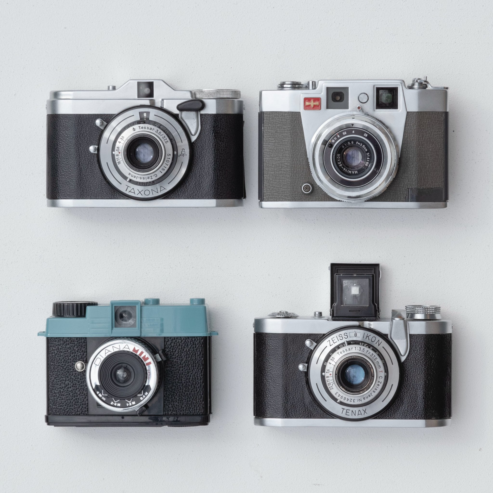 Taxona タクソナ Zeiss Ikon 招き猫カメラ Tessar 3,5/37,5