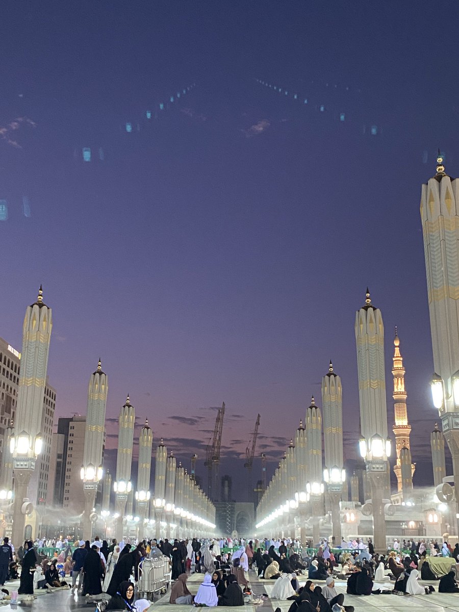 AquAprille tweet media