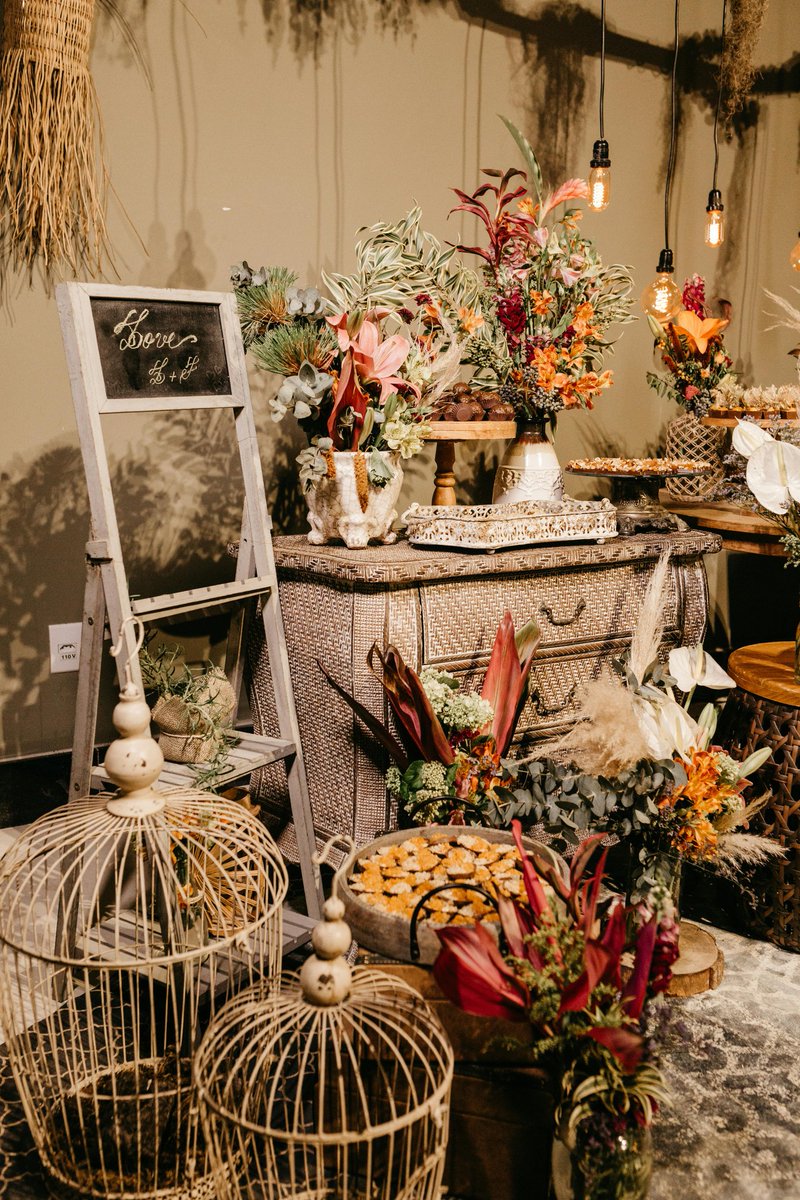 Had a blast at that craft fair today! So much cool stuff and met some really awesome people.  Feeling super inspired to get back in my studio and create something new!