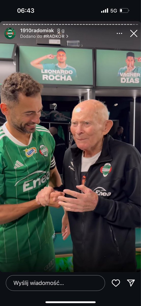 PodGolebnikiem's tweet photo. Zdjęcie które mówi więcej niż słowa 💚🤍🥹

📸 @1910radomiak Instagram https://t.co/IOk4eBJMQX