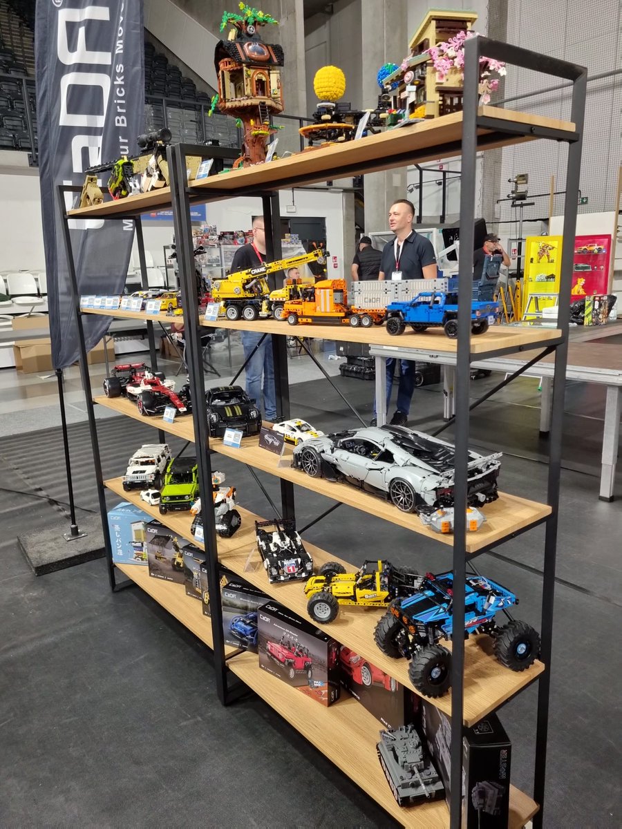 DOUBLEE_CaDA's tweet photo. 📢 Calling all Polish building bricks fans! 🇵🇱 Our Polish partner is excited to invite you to visit their booth at the biggest building bricks event in Poland! Don't miss out on the fun and creativity – come join us and see what we’ve built together! 🧱✨ #cada #klockon https://t.co/cpwmNb9oar