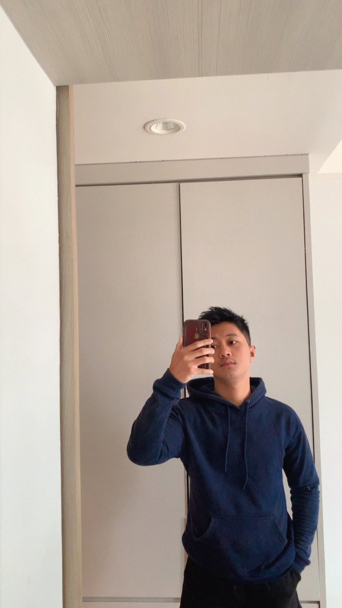 Rumxxz's tweet photo. Nih semua gk ada yg deketin gua, apa karna emng di kira punya pacar apa emng guanya aja yg jelek https://t.co/jE71ptMZ7R