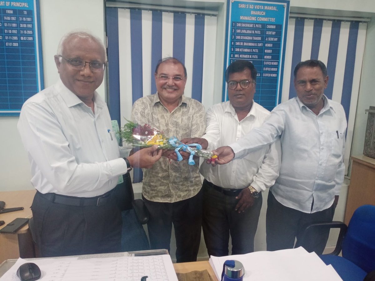 ભરૂચ

ભરૂચની એમ.કે.કોલેજના આચાર્ય ડો.વિજયકુમાર જોશીની કોમર્સ ફેકલ્ટીના ડિન તરીકે નિમણુંક

વીર નર્મદ દક્ષિણ ગુજરાત યુનિવર્સિટીના વાઇસ ચાન્સલર ડો.કે.એન.ચાવડા દ્વારા કરાઈ નિમણુંક

કોલેજ પરિવાર દ્વારા આચાર્યનું કરાયું સન્માન