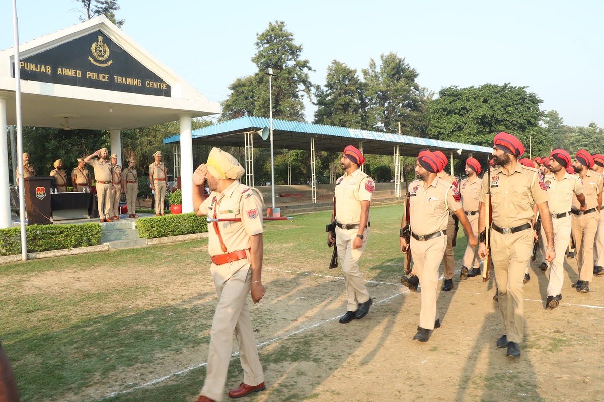 Jal_R_Police's tweet image. To ensure preparedness and boost physical fitness, Jalandhar Rural Police organized a General Parade today, keeping the force sharp and disciplined.

#GeneralParade