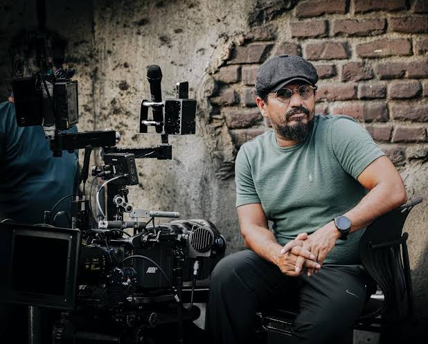 <a href="/dop_ravivarman/">Ravi Varman.ASC.ISC</a> இவரது ஒளிப்பதிவு மட்டுமில்லை...மனதும் அழகு. போற போக்கில் ஒரு தத்துவத்தை சொல்லி விட்டு சென்றார் இன்று... ஒருவரை பாராட்டுவதையும், ஒருவரிடம் நாம் செய்த தவறுக்காக மன்னிப்பு கேட்பதையும் உடனே செய்து விட வேண்டும் என்றார்...சபாஷ் ரவி.