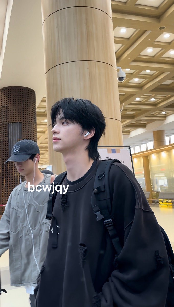 OE1107's tweet image. 폰카의신 폰카의지배자 폰카의악마 폰카의권위자