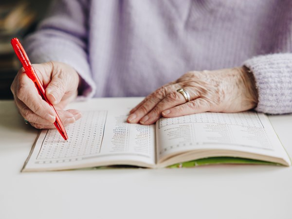💬 Een taal der herinnering

Zaterdag 21 september is het Wereld Alzheimer Dag. Door dementie kon een van onze bewoners een deel van de Arabische taal niet meer herinneren. Maar... lees hier meer👉 zorgpartners.nl/nieuwsberichte…