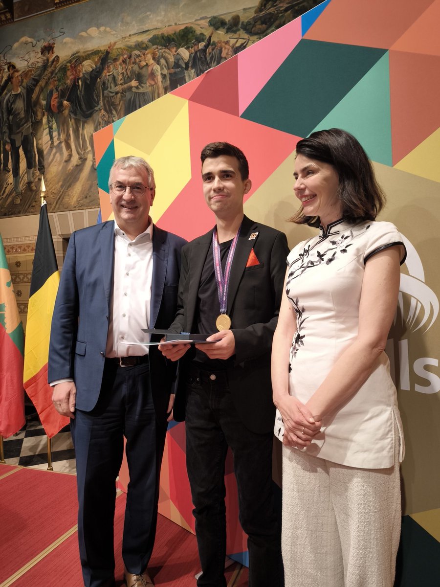 WorldSkills Belgium (@worldskillsbe) on Twitter photo Celebration of champions en présence de Madame la Ministre <a href="/valerieglatigny/">Valérie Glatigny</a> et Monsieur le Ministre <a href="/PYJeholet/">Pierre-Yves Jeholet</a>.
Merci d'avoir célébré avec nous l'excellence de nos compétiteurs belges et leurs prestations à la compétition mondiale <a href="/worldskills2024/">WorldSkills Lyon 2024</a> 🤝
#WorldSkillsBE #WSC2024 #UE Celebration of champions en présence de Madame la Ministre <a href="/valerieglatigny/">Valérie Glatigny</a> et Monsieur le Ministre <a href="/PYJeholet/">Pierre-Yves Jeholet</a>.
Merci d'avoir célébré avec nous l'excellence de nos compétiteurs belges et leurs prestations à la compétition mondiale <a href="/worldskills2024/">WorldSkills Lyon 2024</a> 🤝
#WorldSkillsBE #WSC2024 #UE