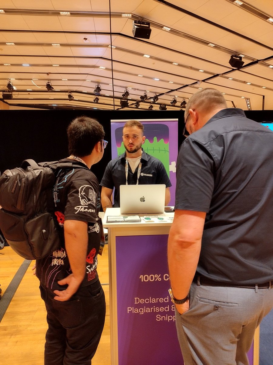 sonichigo1219's tweet image. End of Day 1 with a cool demo of #cdk8s