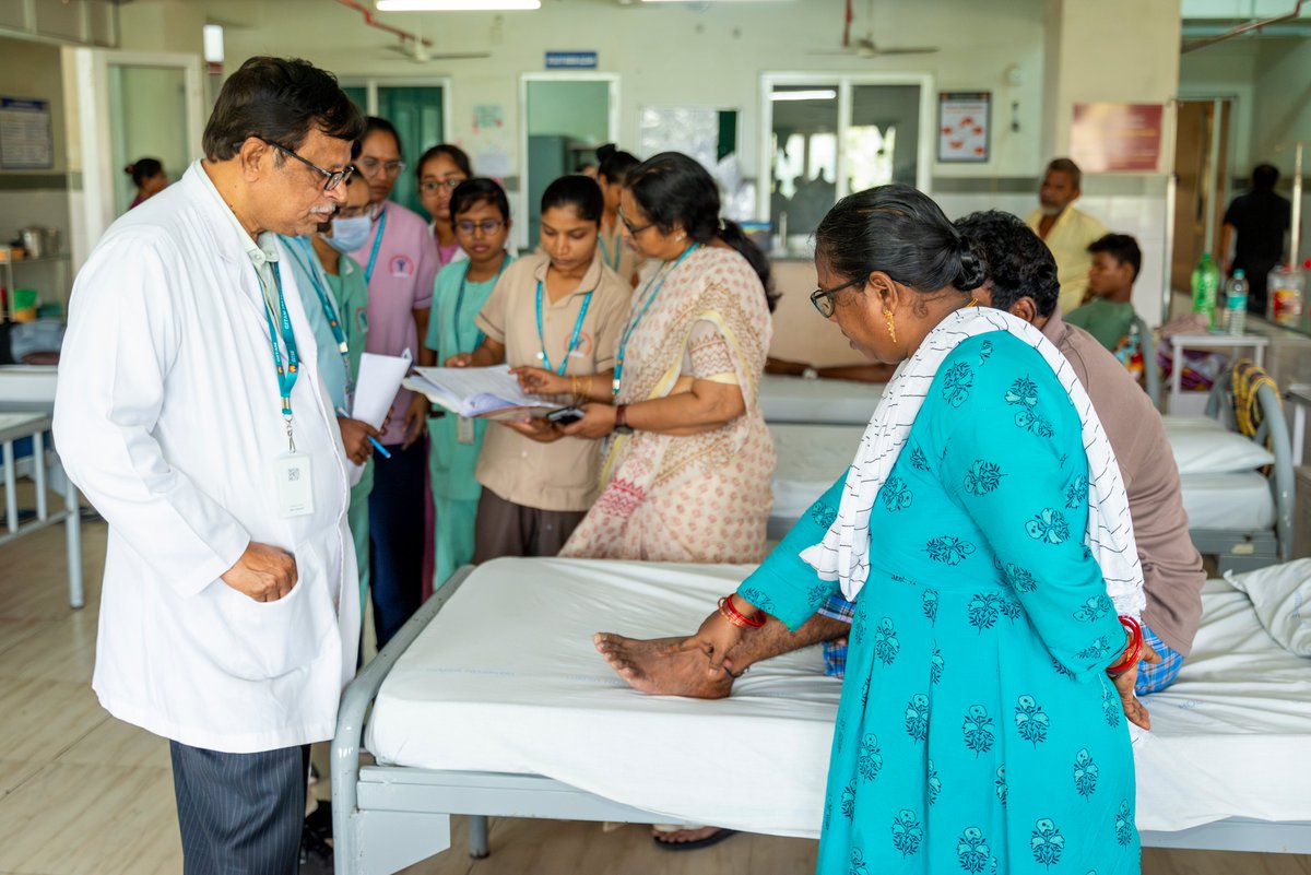 GITAM_msr's tweet image. 𝐄𝐥𝐞𝐯𝐚𝐭𝐢𝐧𝐠 𝐃𝐨𝐜𝐮𝐦𝐞𝐧𝐭𝐚𝐭𝐢𝐨𝐧 𝐒𝐭𝐚𝐧𝐝𝐚𝐫𝐝𝐬: 𝐁𝐞𝐬𝐭 𝐃𝐞𝐩𝐚𝐫𝐭𝐦𝐞𝐧𝐭𝐚𝐥 𝐂𝐨𝐧𝐭𝐞𝐬𝐭 𝐟𝐨𝐫 #𝐏𝐚𝐭𝐢𝐞𝐧𝐭𝐒𝐚𝐟𝐞𝐭𝐲𝐖𝐞𝐞𝐤
@GITAMUniversity 
.
.
#gimsr #medicalsafety #clinicaldocumentation #hospital  #GITAMUniversity #deemedmedicalcollege