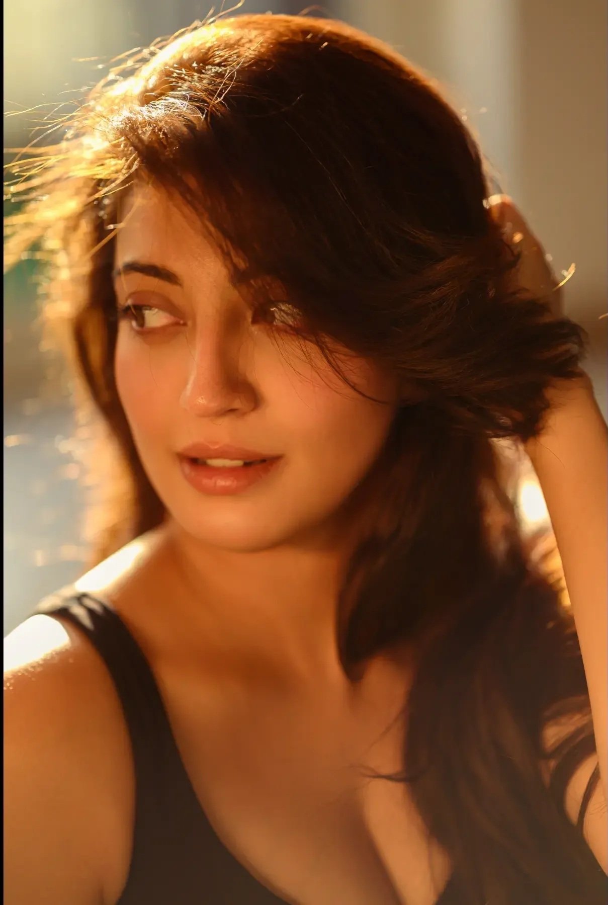 GX-v_gWb0AU0Hxw?format=jpg&name=large