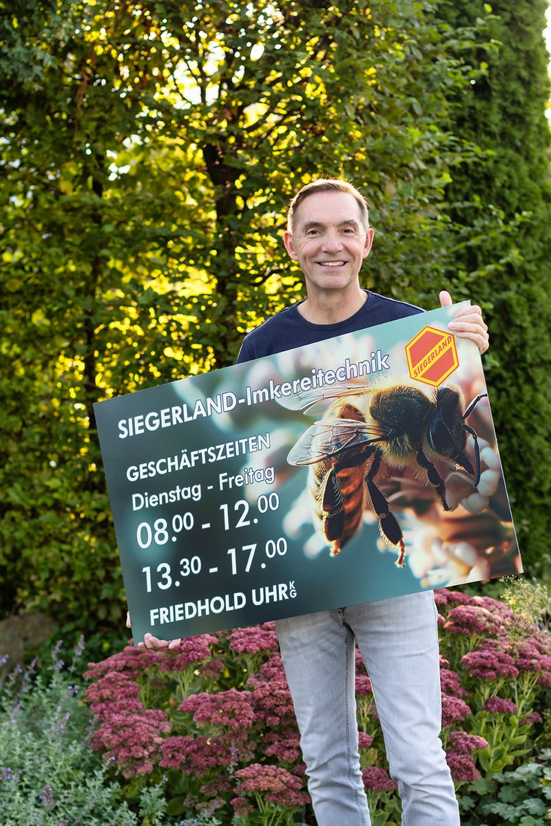 hdwmedia's tweet photo. Wetterfestes Eingangsschild aus Dibond für die Firma Friedhold Uhr in Neunkirchen wurde von uns gestaltet und produziert.
#siegen #siegenwittgenstein #etiketten #typenschilder #beschilderung #banner #planen #rollup #schild #werbemittel #werbegeschenke https://t.co/mEGQ2b04up