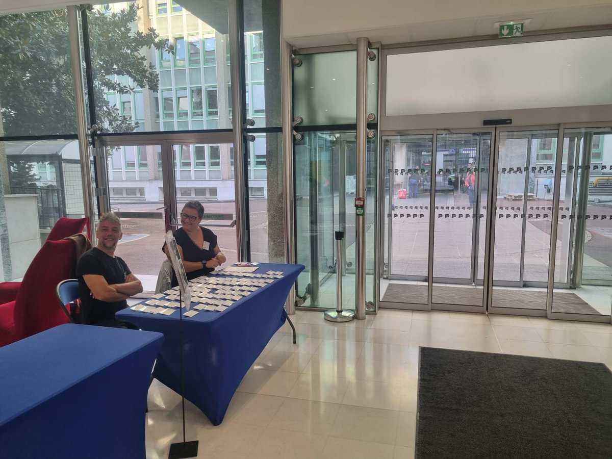 Ce jeudi 19/09 <a href="/ReseauRUSHS/">RUSHS - Le réseau des métiers de l'image et du son</a> - le réseau des pro de l'audiovisuel du <a href="/CNRS/">CNRS 🌍</a> - organise sa journée annuelle sur le thème "Duos gagnants : scientifiques / professionnels de l'image". Découvrez le programme ici : rushs-ja2024.sciencesconf.org/resource/page/…
<a href="/CNRSshs/">CNRS Sciences humaines & sociales</a> <a href="/mate_shs_cnrs/">mate_shs_cnrs</a>