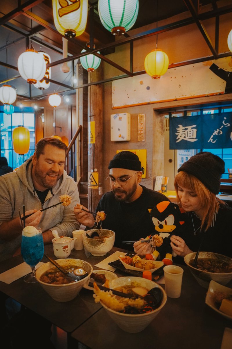 SEGA's tweet photo. We have! 😍

At a Japanese restaurant in London, eating some Takoyaki with Shadow 🖤 https://t.co/onDyzlLiZs