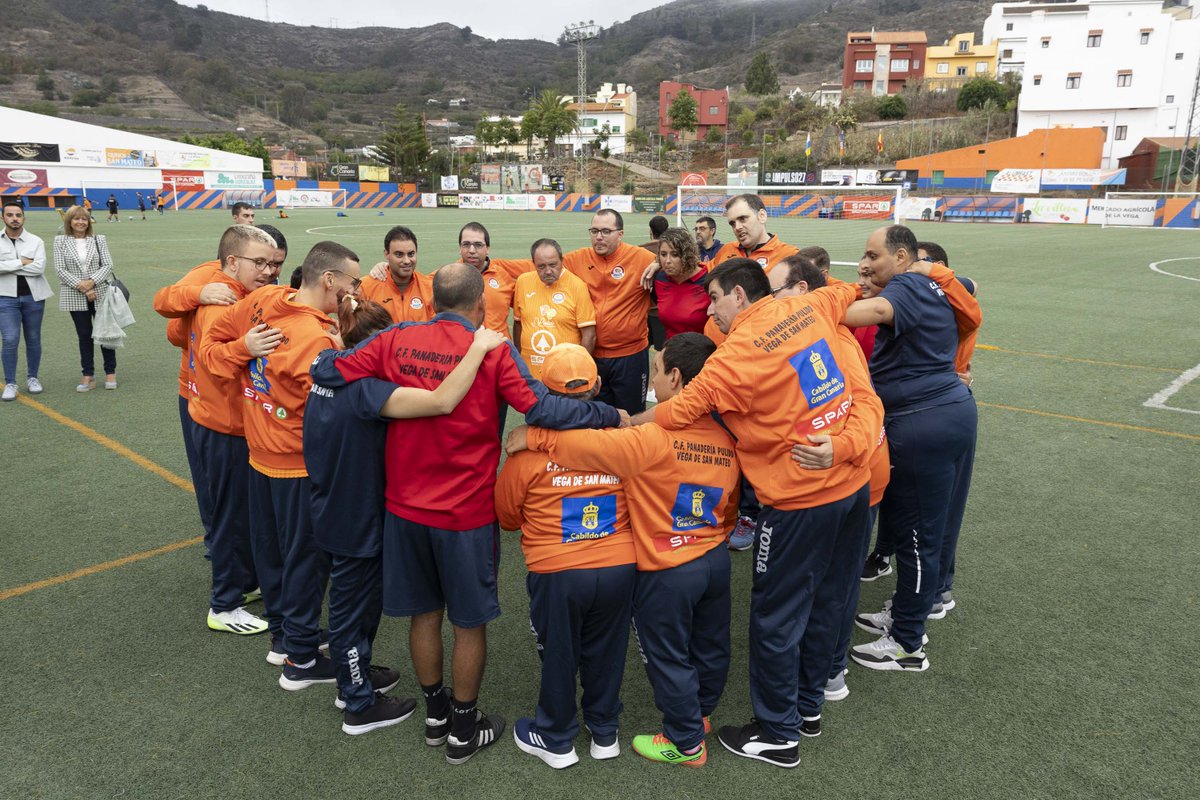 SPARGranCanaria's tweet photo. Desde @SPARGranCanaria promovemos la integración deportiva, renovando por tercer año consecutivo nuestro apoyo al equipo I+I (Ilusión + Inclusión) del CF Panadería Pulido Vega de San Mateo. ⚽️
Descubre más sobre esta noticia ➡️ https://t.co/Y1ErmStjTR
#CompromisoSPAR https://t.co/DChgFdYiMq