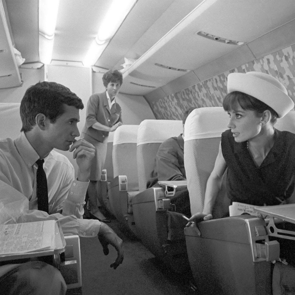 1665brenda's tweet photo. Audrey Hepburn and Anthony Perkins 1962🏝🙏💪🇺🇸 https://t.co/wiQNNs3Oza