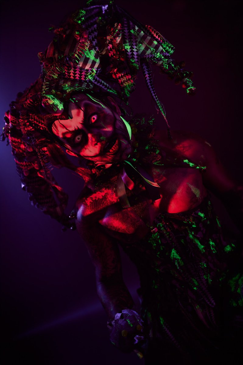 c_b_cameron's tweet photo. Spooky season has started early!
Costume, makeup and photos by me
Modelled by @/ben_clerc
Assisted by @/_aacp https://t.co/8JsbccctV7
