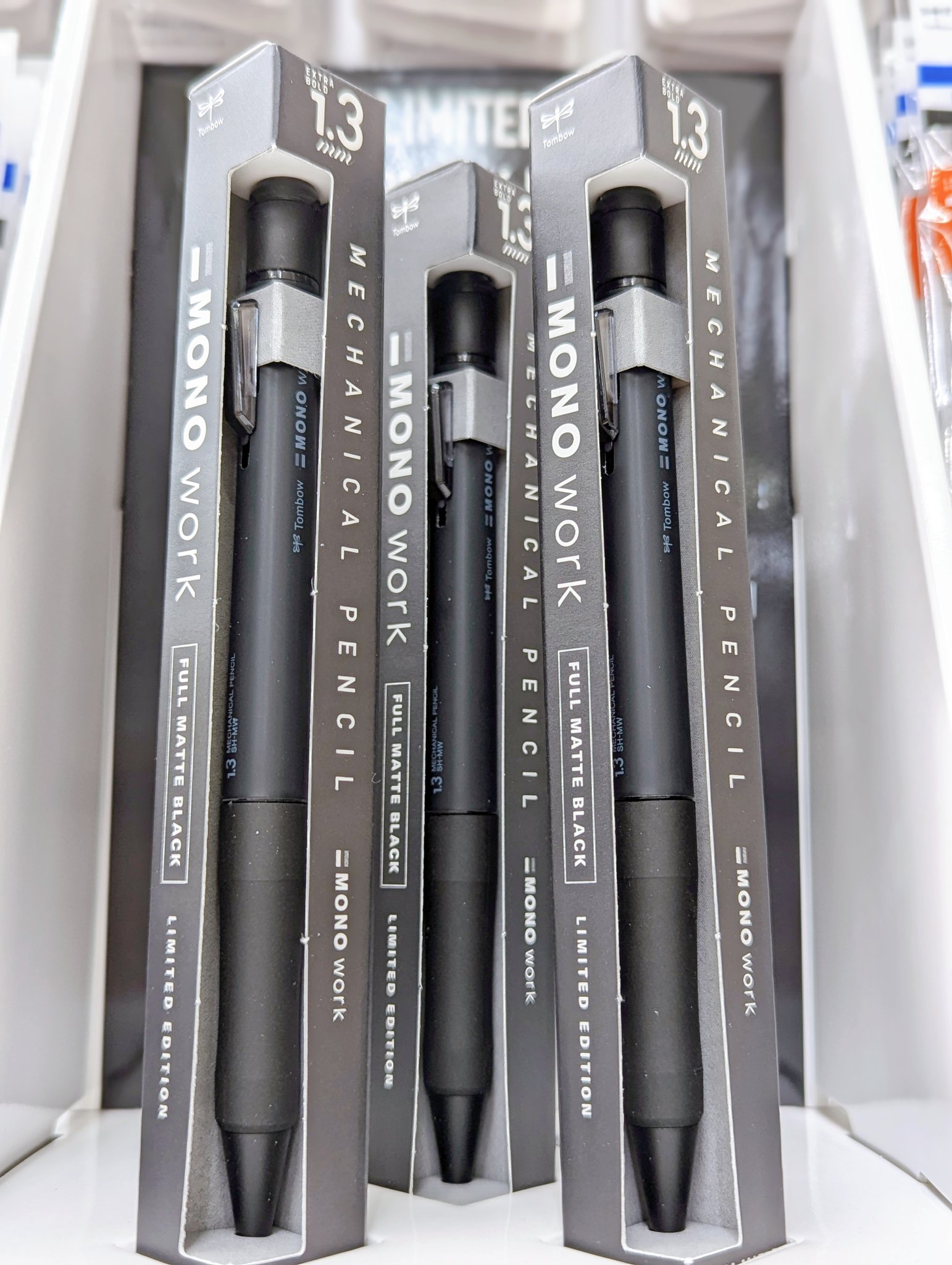 限定色トンボ鉛筆 堅く MONO work モノワーク 1 3mm フルマット 限定色トンボ鉛筆 堅く MONO work モノワーク 1 3mm フルマット