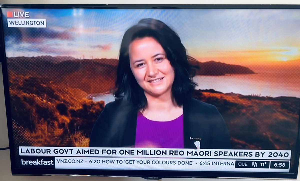 Tarah Nikora 🌺🦸‍♀️👠🥂 tweet media