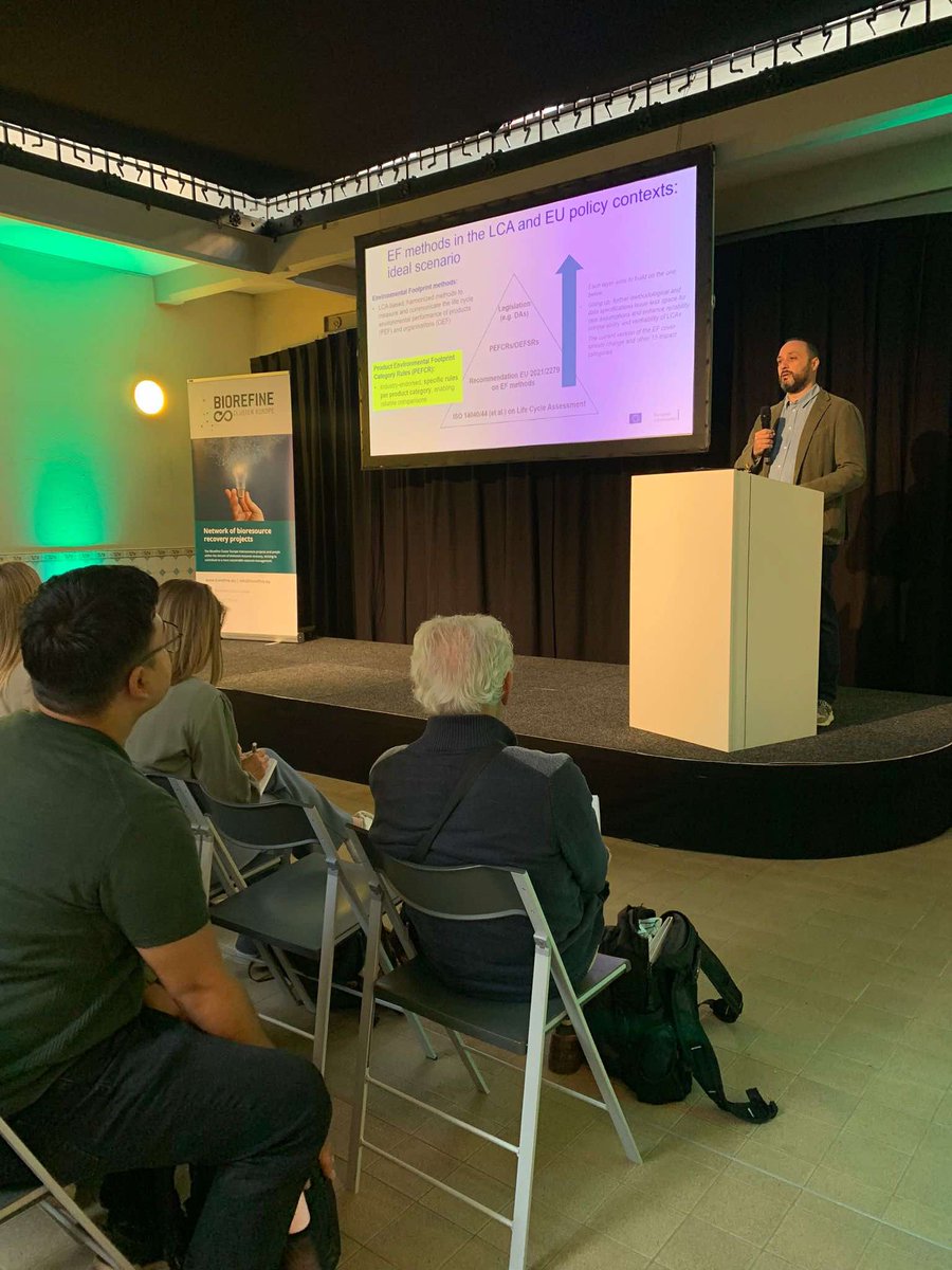 Bioref_Cluster's tweet image. 🌟Day 2 of #ESNI2024 kicked off with Dr. Evi Michels (@ugent ) setting the stage.
Mauro Cordella (DG ENV) spoke on "Environmental Footprint Methods," sparking engaging Q&A.
@LudwigHermann followed with insights on reconciling the Green Deal & economic systems.
Stay tuned!🚀