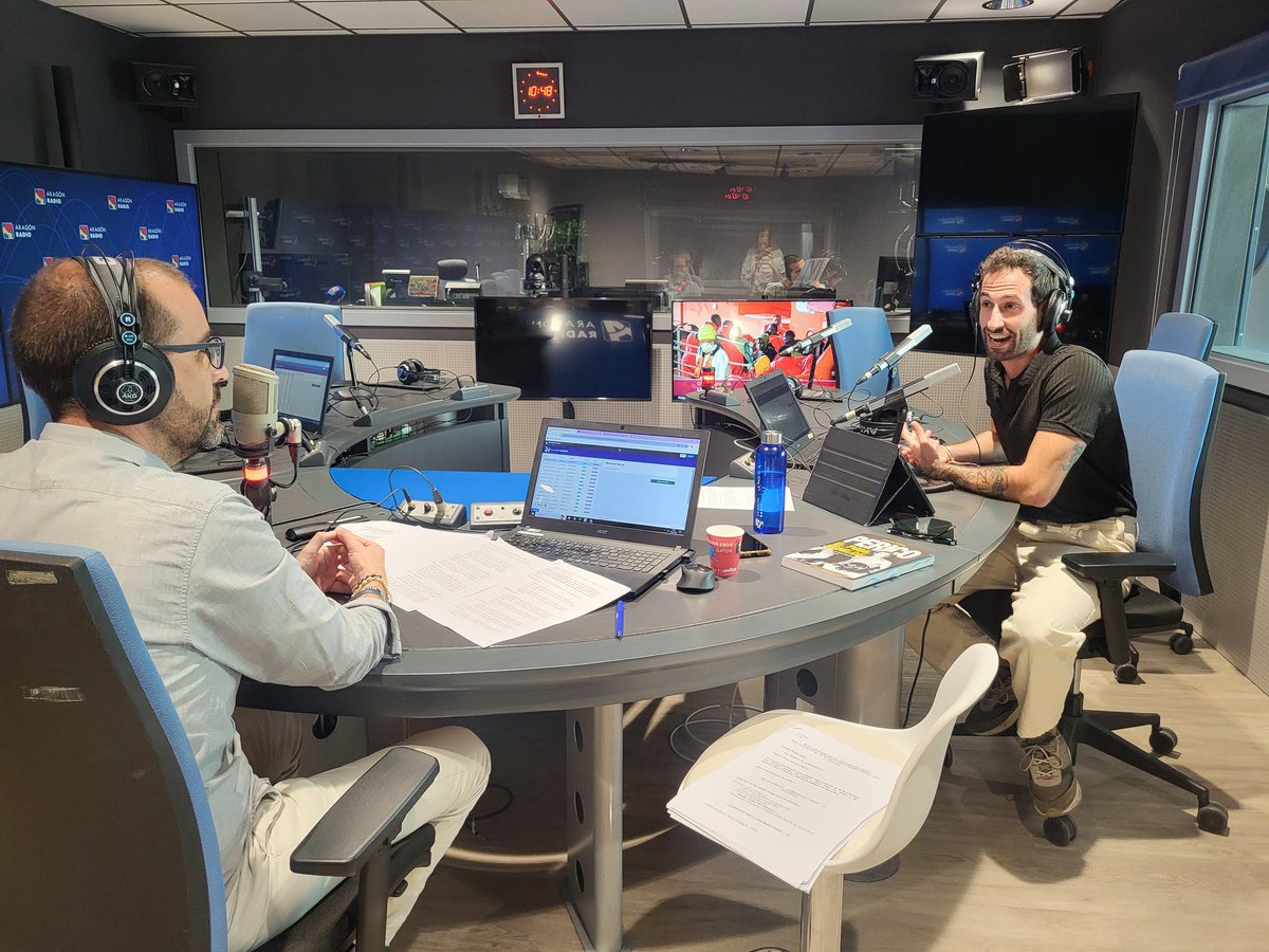 lacadiera_'s tweet photo. La sección de antropología de @phdhuesitos se fija hoy en todo el tabú que existe en torno al suicidio aunque esto depende de la cultura desde donde se mire.

Escúchale en directo⏯️https://t.co/oo2NoiTTwV https://t.co/ZxhjJREYsW