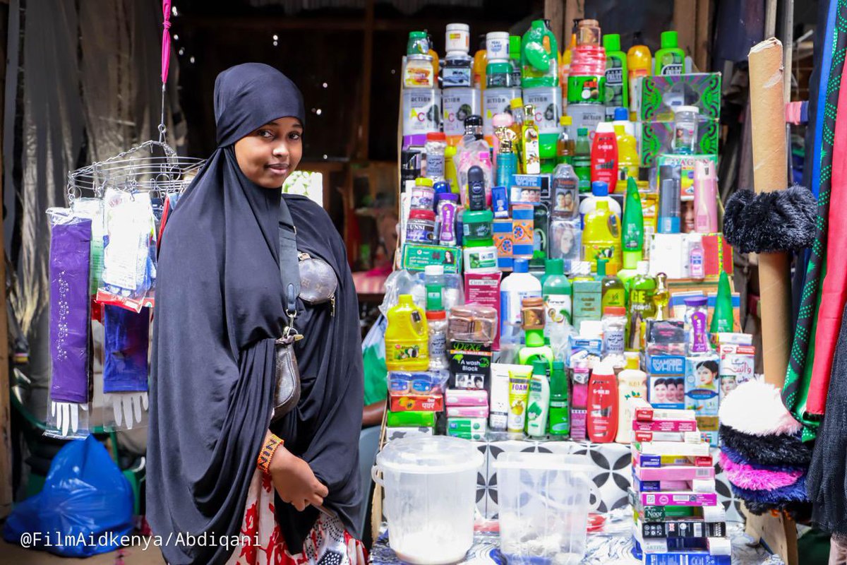 🇨🇭 is partnering with <a href="/Inkomoko/">INKOMOKO</a> to foster entrepreneurship through the #EmpowerProgramme. By offering financial inclusion &amp; Sharia-compliant investments, we’re helping refugees &amp; host community entrepreneurs in #Dadaab grow businesses, create jobs, &amp; strengthen local economies.
