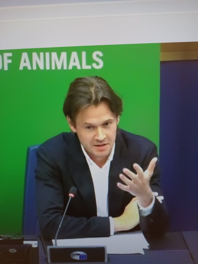 LisbethKjaer's tweet photo. Stort tillykke til @NielsFuglsang med den meget velfortjente post som formand for Animal Welfare i Intergroup i EP. Niels har kæmpet i mange år for dyrene både i parlamentet og tidligere. Han bliver en stærk dansk stemme for dyrene. https://t.co/fUklUna6pD