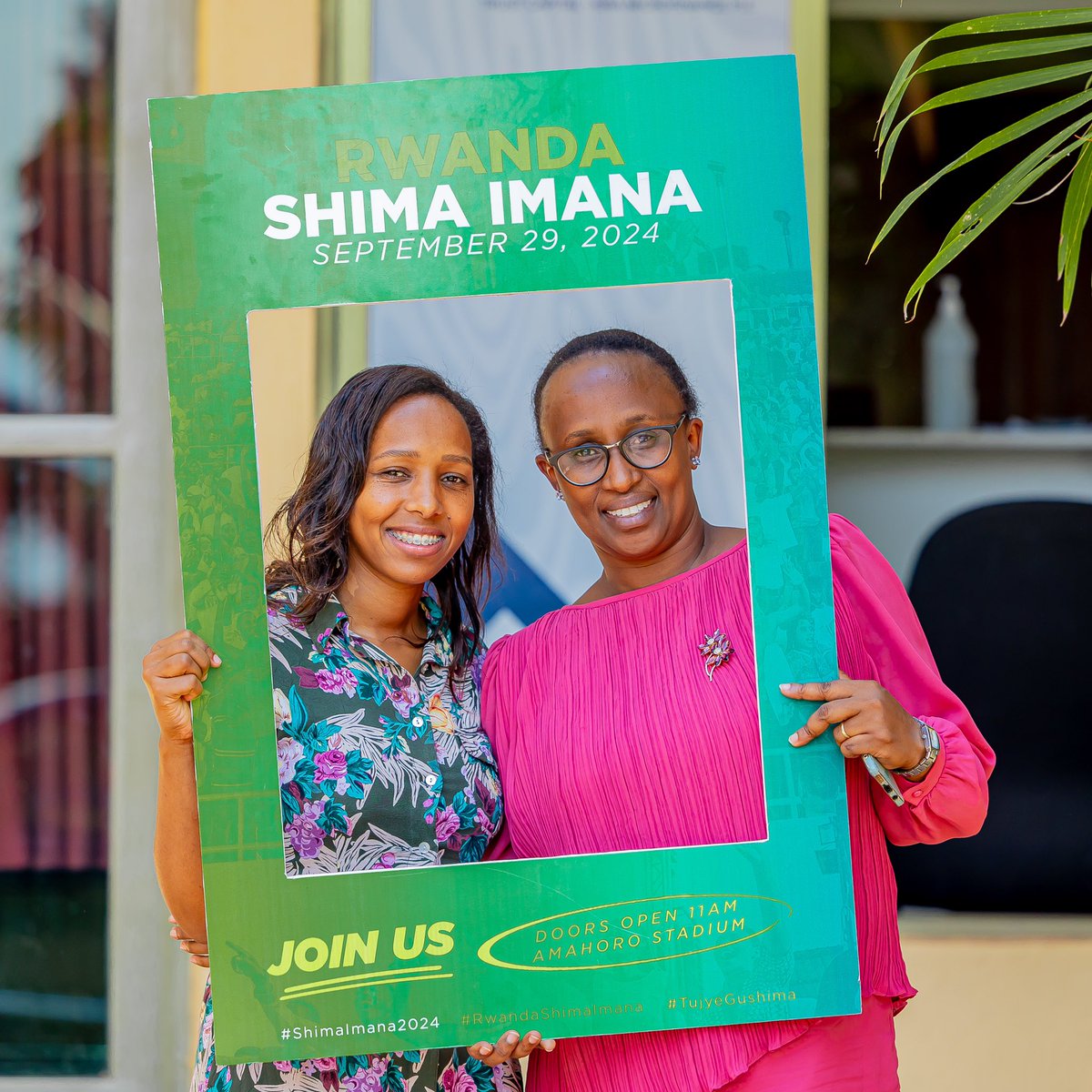 PMudakikwa's tweet photo. Gushima ntibigira imyaka!

Abakuru n’abato twiteguye gushimira Imana ibyo yakoreye u #Rwanda n’abo yakoresheje ngo uyu munsi tube dufite igihugu cyubashywe mu ruhando rw’amahanga! 

🙋🏽‍♀️Zamura ikiganza cyawe niba nawe uzaza muri #RwandaShimaImana 🙋🏽

📅: Ku cyumweru, 29 Nzeri 2024
⏰: imiryango izaba ikinguye guhera 11h
📍: Kuri Stade Amahoro i Remera 
💰: UBUNTU bugeretse ku bundi!!!
Muzaze #TujyeGushima 🙌🏽