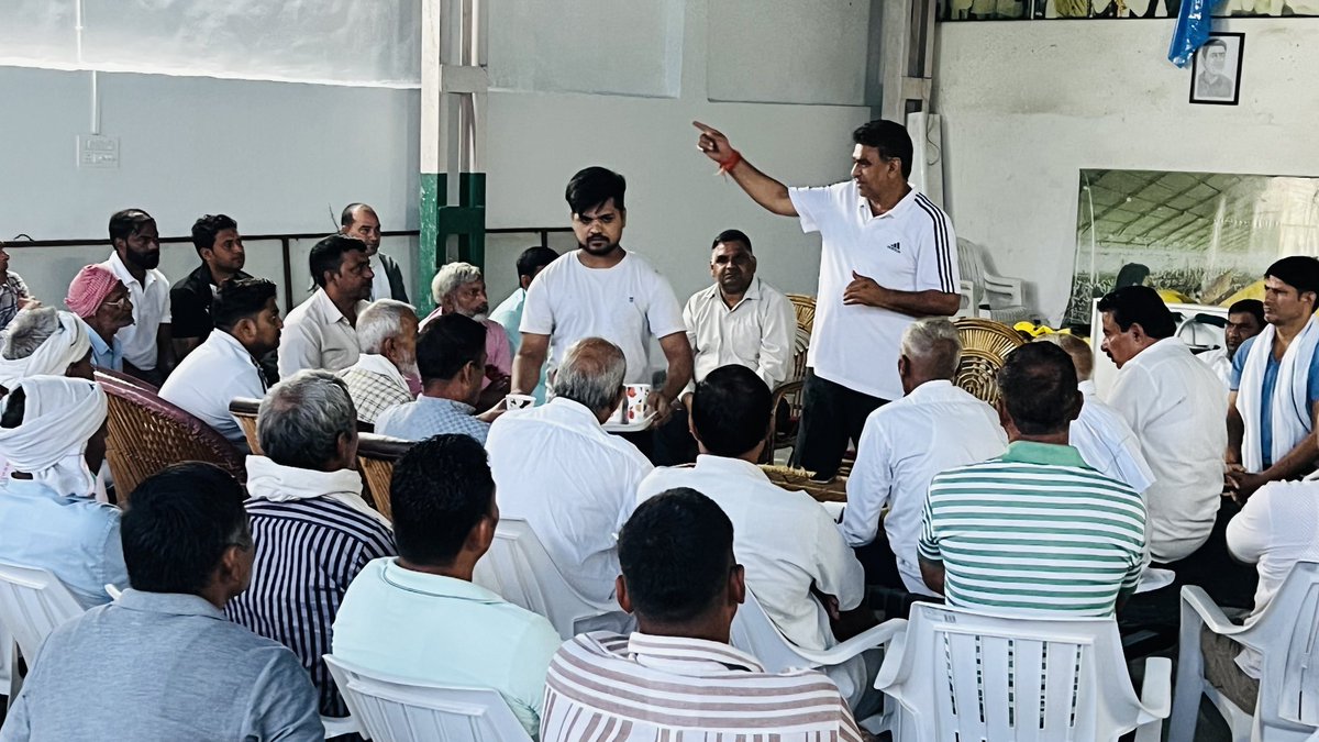 lalitnagarmla's tweet photo. #जनसंपर्क #जनसंवाद #जनआशीर्वाद

तिगांव विधानसभा क्षेत्र के बहादुरपुर गांव की सरदारी ने मेरे फरीदाबाद स्थित आवास पर पहुंच कर अपना समर्थन और आ��ीर्वाद दिया।

आपके द्वारा मिले अपार स्नेह व प्यार के लिए हृदय से आभार।

#lalitnagar #tigaonvidhansabha #haryanaelection2024 #मै_आज़ाद_हूँ #जनता_का_उम्मीदवार #लड़ेगा_ललित_जीतेगा_ललित #तिगांव_माँगे_ललित_नागर @iabhilashnagar @maheshnagar97 @ManojNagar97