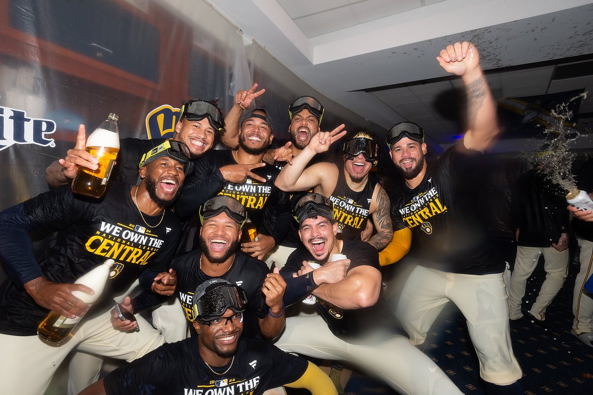 Brewers's tweet photo. This is only just the beginning 

#Undaunted https://t.co/npQtPFgGpq