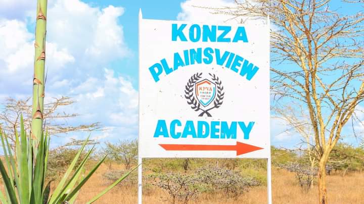 LydiahAsh's tweet photo. PRIME PLOTS FOR SALE 
                                
📌 KONZA  @350 payable in 12 months interest free 

✅Deposit 10%(Ksh35,000)
✅TITLE DEEDS READY
✅Size 50*100
✅All social amenities available on site
✅Secure and developed neighborhood

Call 0726 702 530 to book site visit https://t.co/4GgHVXW6E4