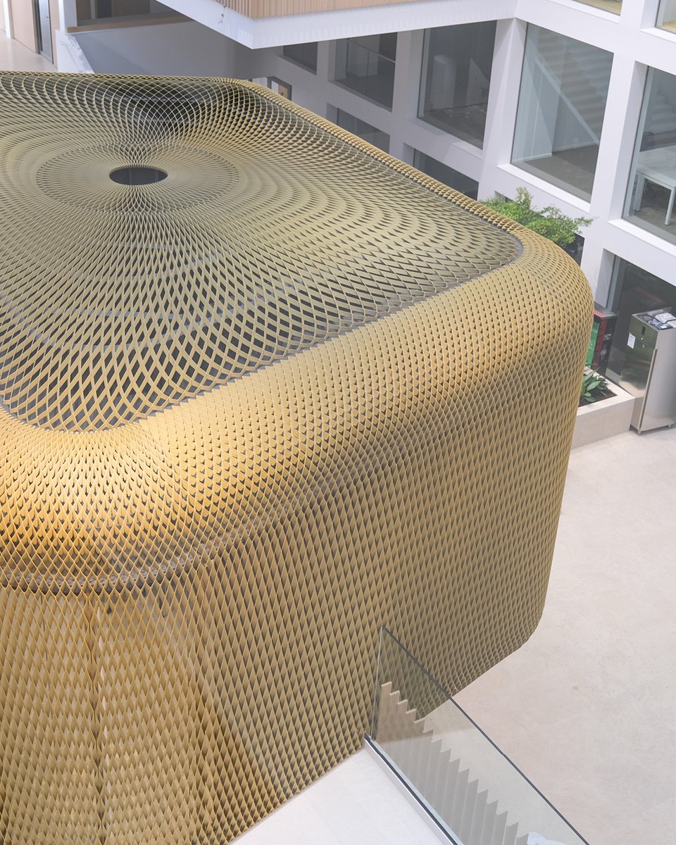 3D Printed Meeting Room for DLA Piper - *|blog.aectual.com/3d-printed-mee…|*