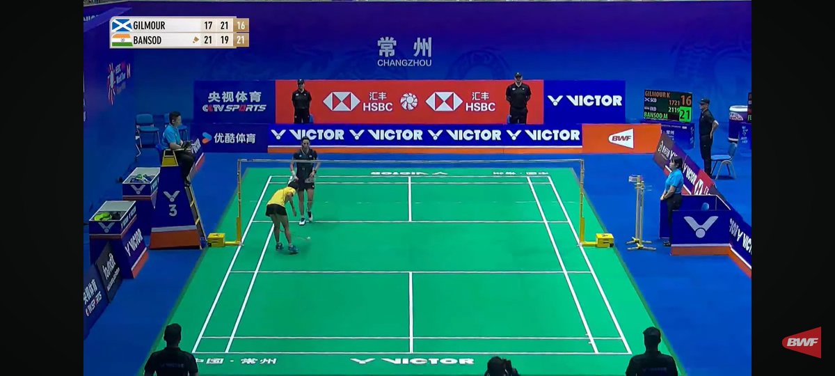 GaonKhel's tweet photo. India's @BansodMalvika stuns former world number 14 @KirstyGilmourr by 21-17, 19-21, 21-16 in a round of 16 clash at #ChinaOpen2024. Malvika was 6-11 down in the first game, but she has made a great comeback and won the first game against vastly experienced Gilmour.
@bwfmedia https://t.co/N3Yrj0VxfK
