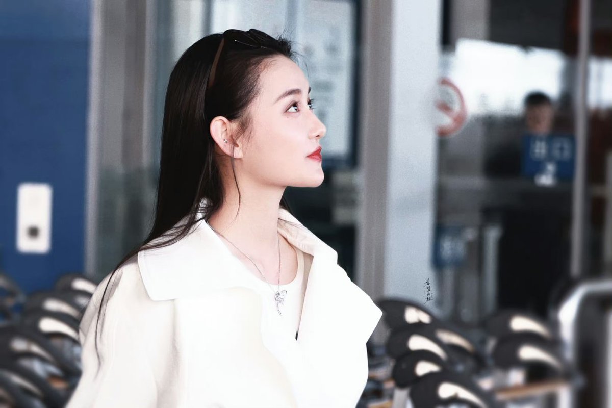 蒋依依 (@Jiangyii_olivia) / Posts / X