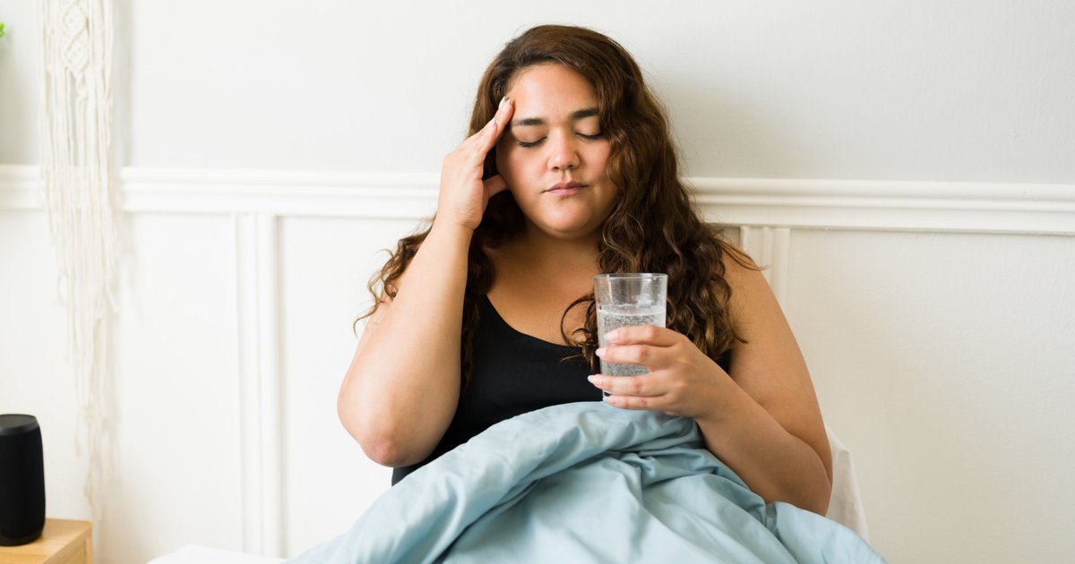 Can I Take Ibuprofen After Drinking? An ER Doctor Weighs In popsugar.com/fitness/can-i-…