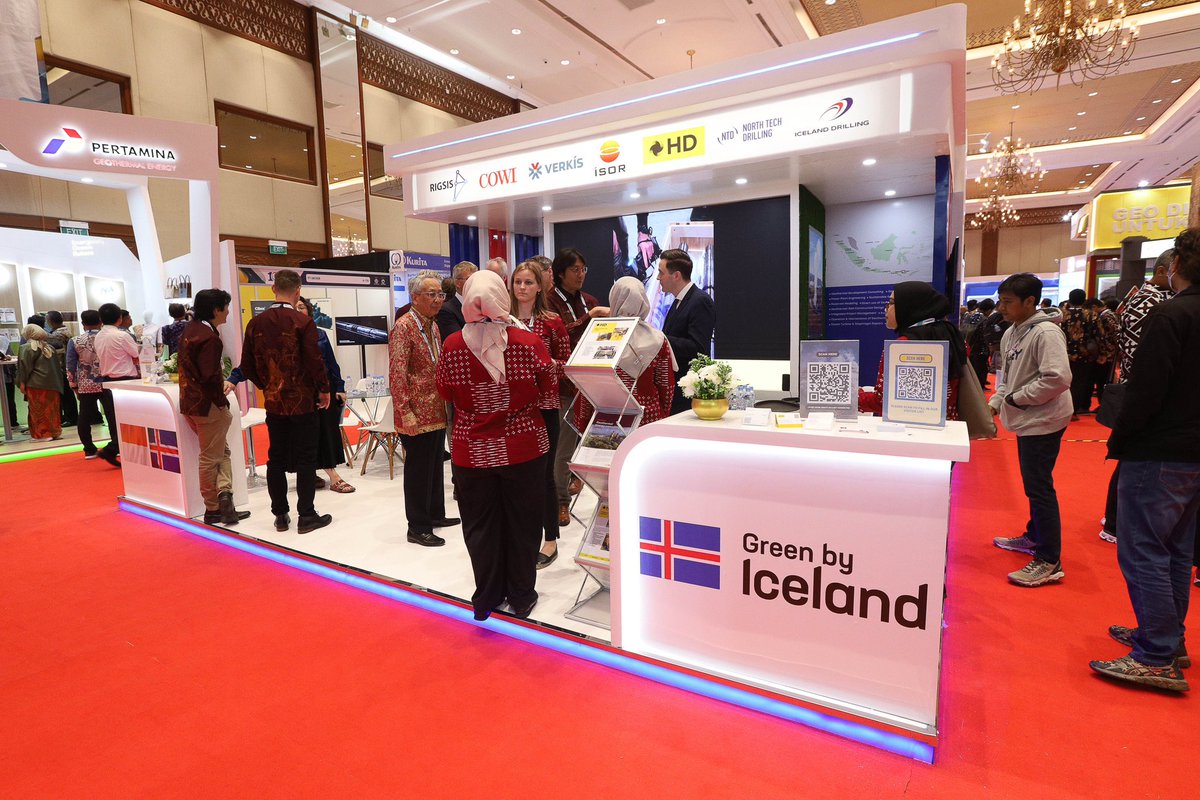 stefanhaukurj's tweet photo. Attended the Indonesian International Geothermal Convention &amp; Exhibition, opened by President Joko Widodo. #Iceland stands ready to collaborate with Indonesia on advancing geothermal energy for a sustainable future. #IIGCE #Geothermal #CleanEnergy https://t.co/BMkluo7ajk
