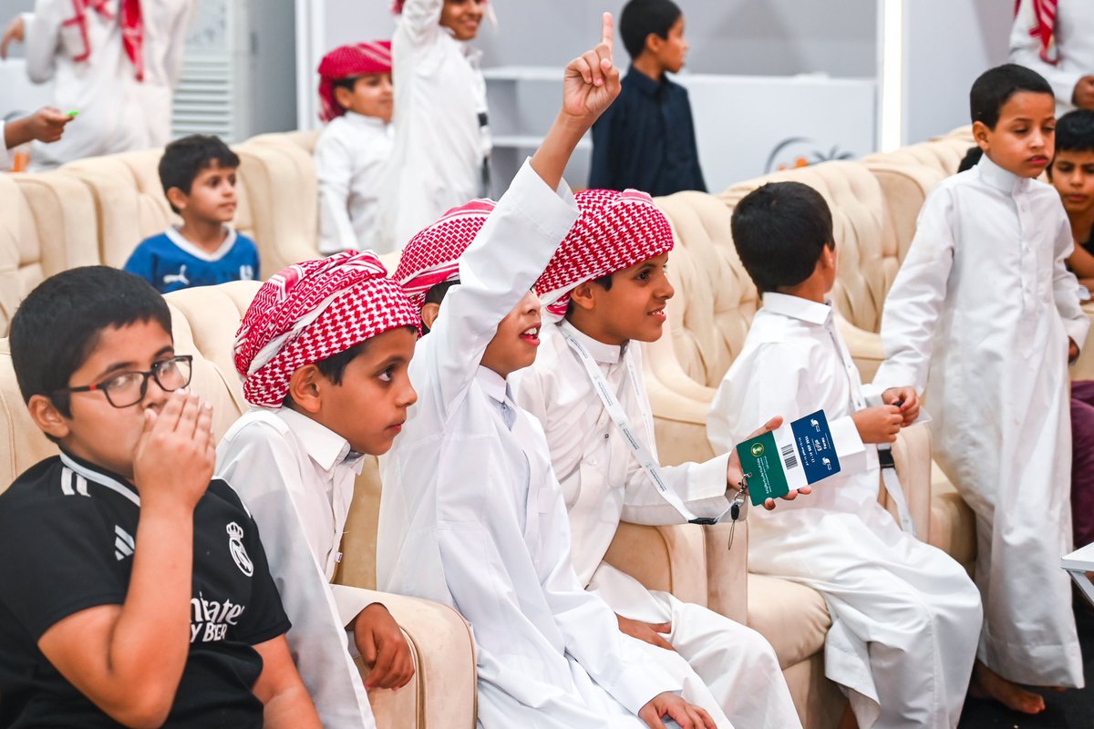 "الأطفال يتألقون في مهرجان التمور السابع بالباحة بين الترفيه والتوعية الزراعية"

#الباحة #وزارة_البيئة_والمياه_والزراعة #العقيق #أمارة_الباحة