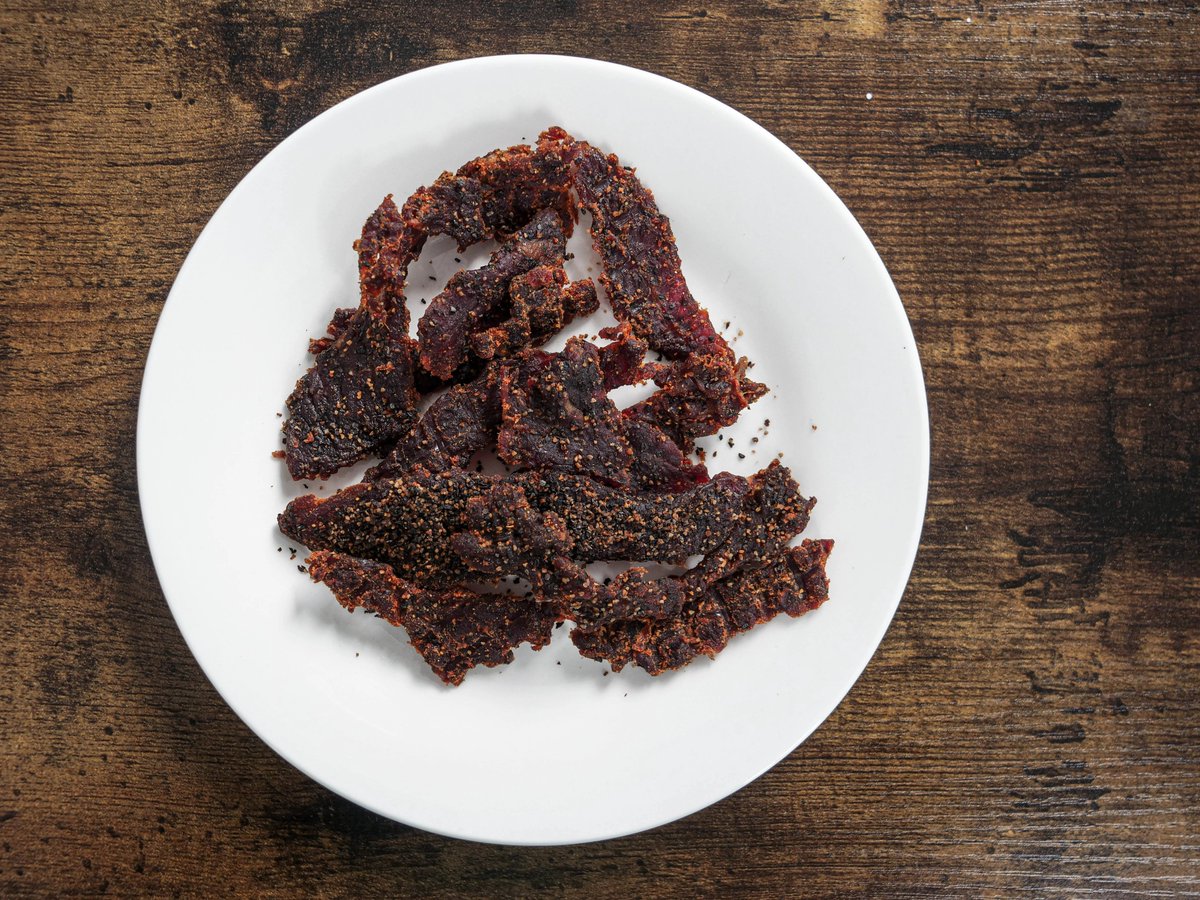 bazaarprimehub's tweet photo. 🥩 Satisfy your cravings with Black Pepper &amp; Sea Salt Beef Jerky – premium cuts of steak, bold flavor, and only 45 calories per serving! 💪
🔗 Order Now 👇
https://t.co/Bzc2yNJXTA

#BeefJerky #HealthySnacks #SnackTime #ShopNow https://t.co/tDsUdsmgAH