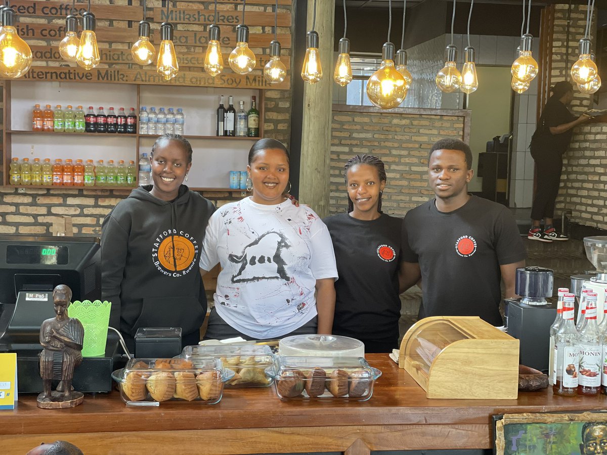 KabagambeI's tweet image. COFFEE AND JOURNEYS

For travelers, the destination is the goal. But for coffee lovers, the stopovers are just as important. Whenever I'm headed to Huye, Stafford Coffee is what I look forward to. @Stafford_Coffee 

#RwandaCoffeeCulture #TravelStops