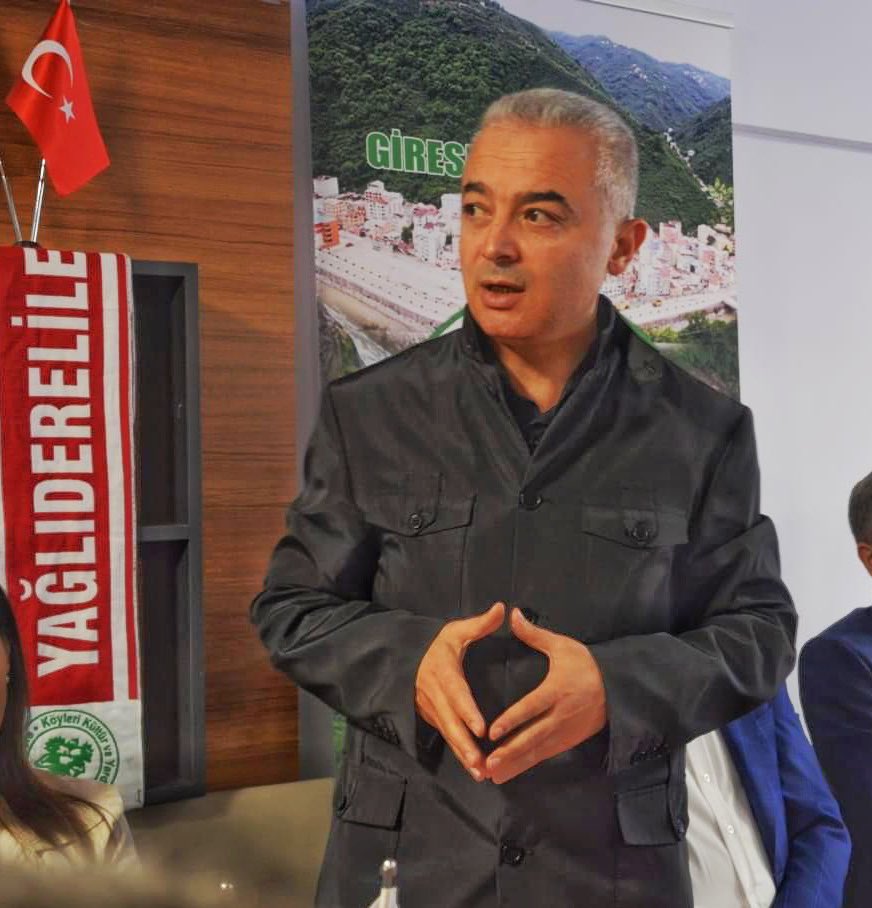 Cumhurbaşkanlığı Kararnamesi ile Yağlıdereli hemşehrimiz vatan millet sevdalısı Sn. Uğur TURAN Kırklareli Valiliğine atanmıştır.