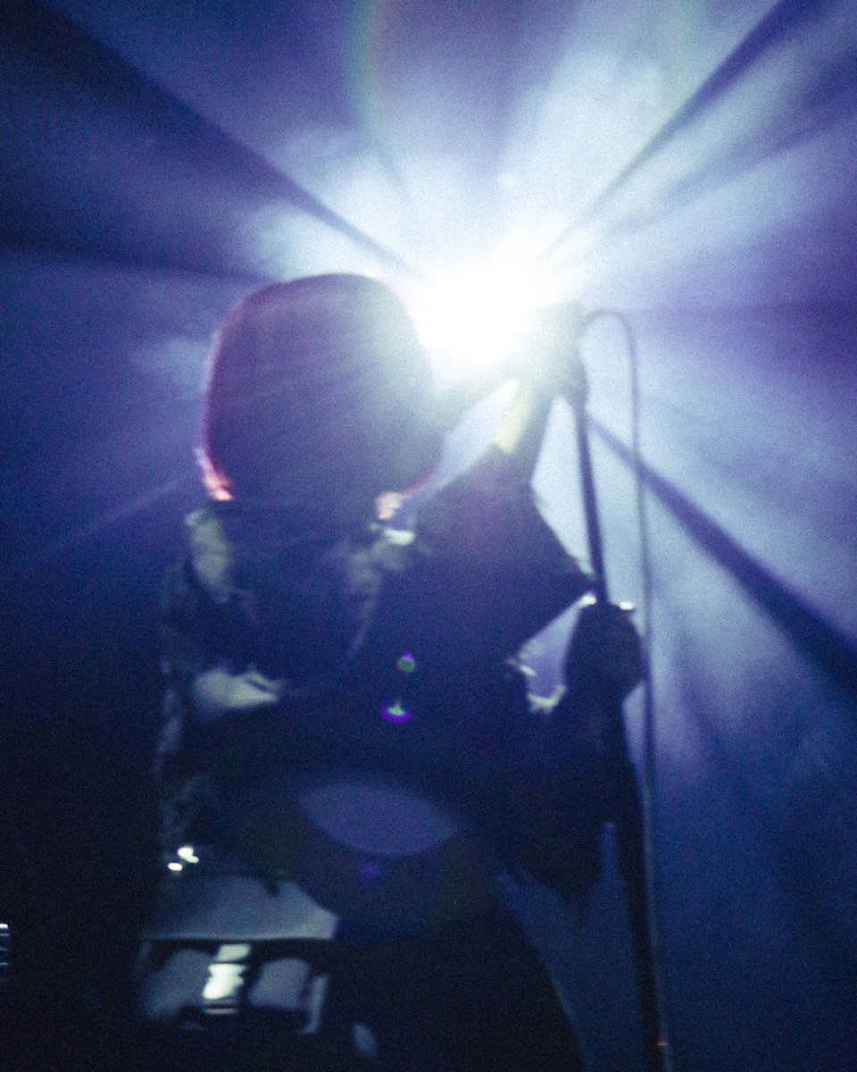 redspice_hot's tweet photo. ／
RED SPICE vol.8⚡️
ライブ写真・セットリスト公開🗒
＼ 

◤CLAN QUEEN ( @clan_queen_ ) ◢

【SET LIST】
1. Loud Land
2. 自白
3. サーチライト
4. 天使と悪魔
5. ファンデーション
6. Tokyo Mood
7. 踊楽園
8. プルートー
9. 求世主 https://t.co/F9lr40lxQC
