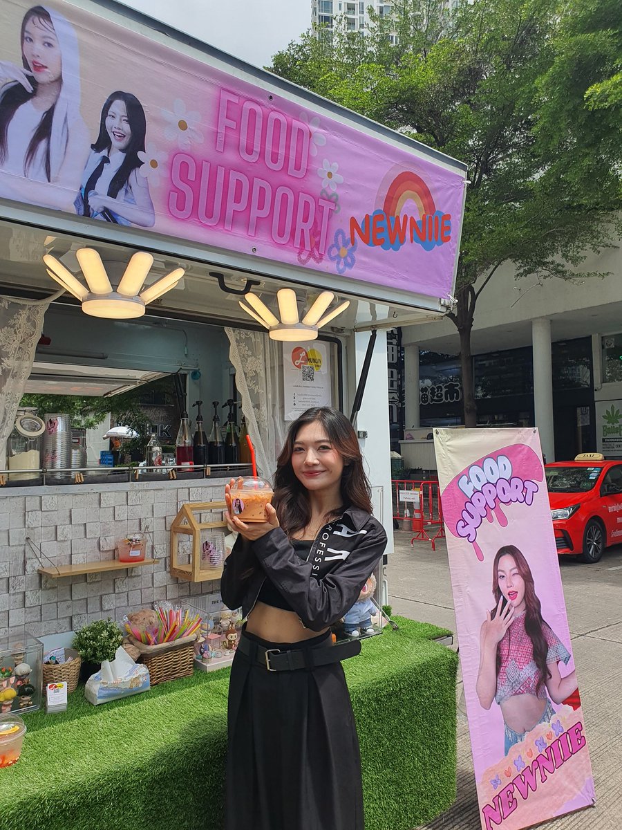 Waternamj7's tweet photo. ขอบคุณ Food Support จากบ้าน #chompoopink ของ @NewnyluvieTen ด้วยนะค้าา น้ำอร่อยมากก
#waternamj #dekfuek https://t.co/ufGNJnJHik