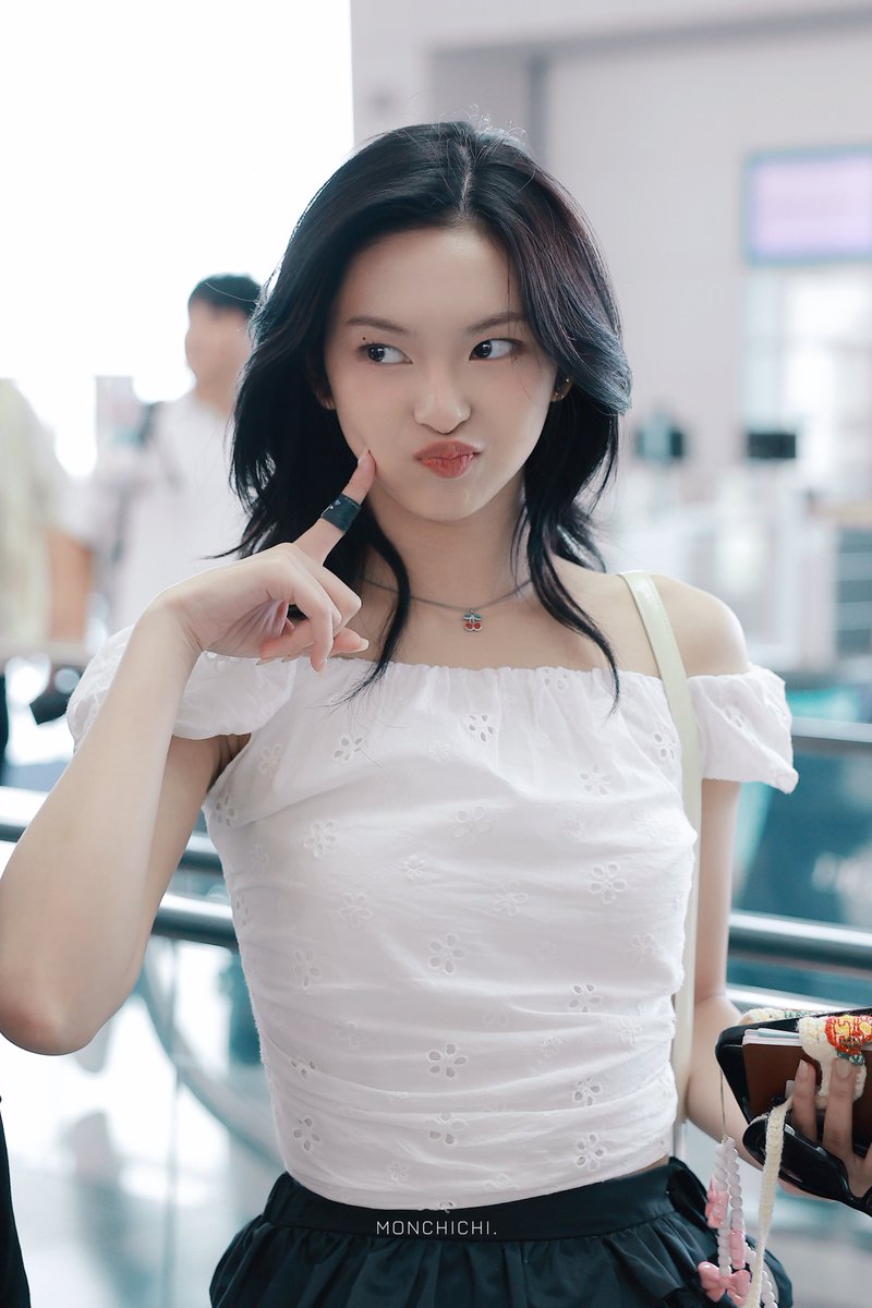monchichi0217's tweet photo. 240919 😗

#BABYMONSTER #베이비몬스터 
#치키타 #CHIQUITA https://t.co/sV9CrPZ0NH