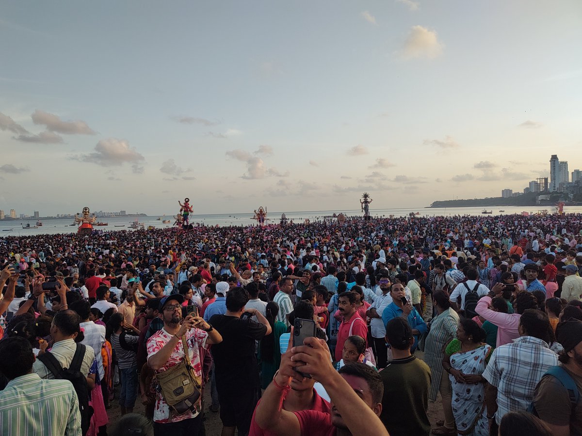arkinfosolution's tweet image. Celebrating Ganesh Chaturthi with the Nitro team from Australia in Mumbai! Discussing growth strategies and innovative PDF solutions. Looking forward to a successful week of collaboration and insights!
#Nitro #Ganeshchaturthi #PDFsolution #Strategies #business #collab