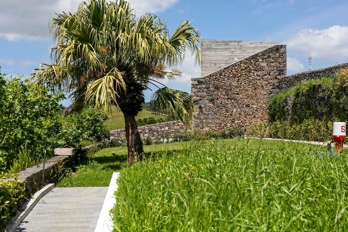 lifeinportugal's tweet photo. #First #American #destination #Azores #tourism #CNN #AmericanAirlines #travel  #trek #us
#telegraph #bbc #CNBC #nypost #traveler #bloomberg #forbes #nytimes #FoxNews #NBCNews #cbsnews #elpais #theguardian #bild #Spiegel #fortune #NRK #aftonbladet #vacation
https://t.co/VGTWobSORm https://t.co/YKLSdfFKB1