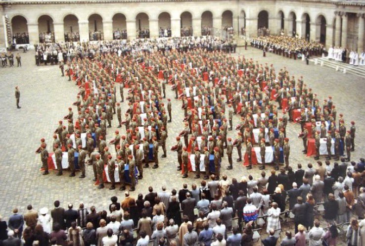 savanabay's tweet image. Les 58 cercueils des paras français assassinés par le Hezbollah