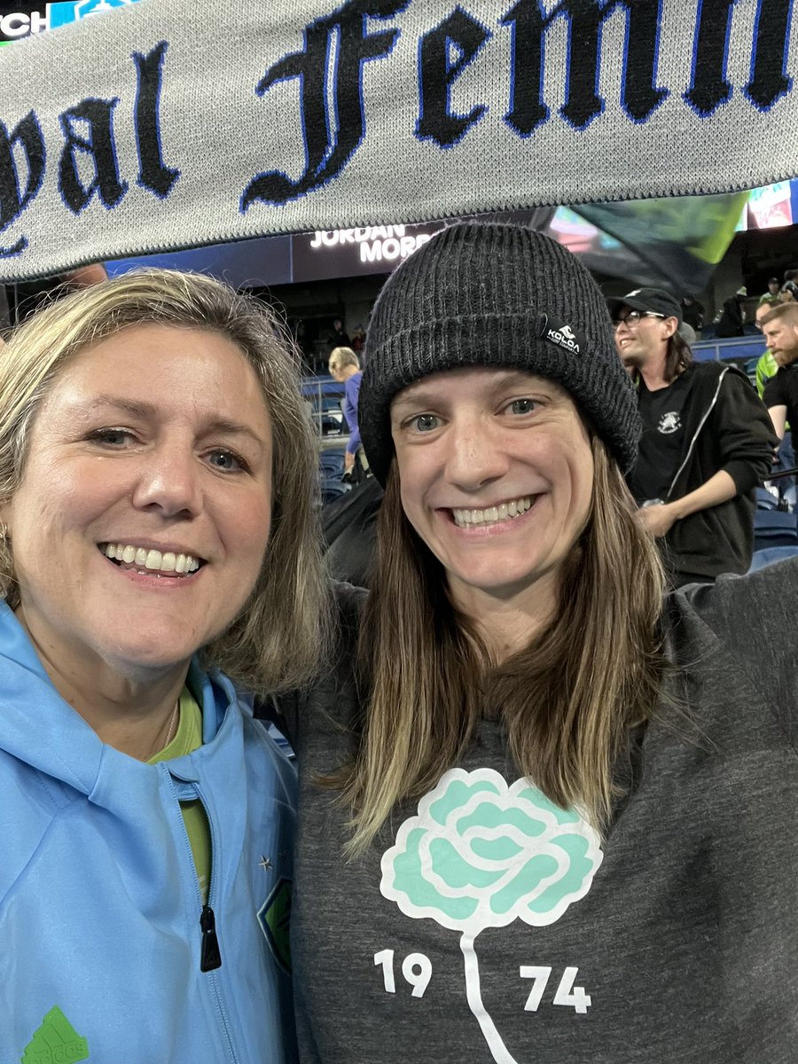 Femmes on a school night v San Jose.   Playing for the Heritage Cupzzzzzzzzzz. Meh.