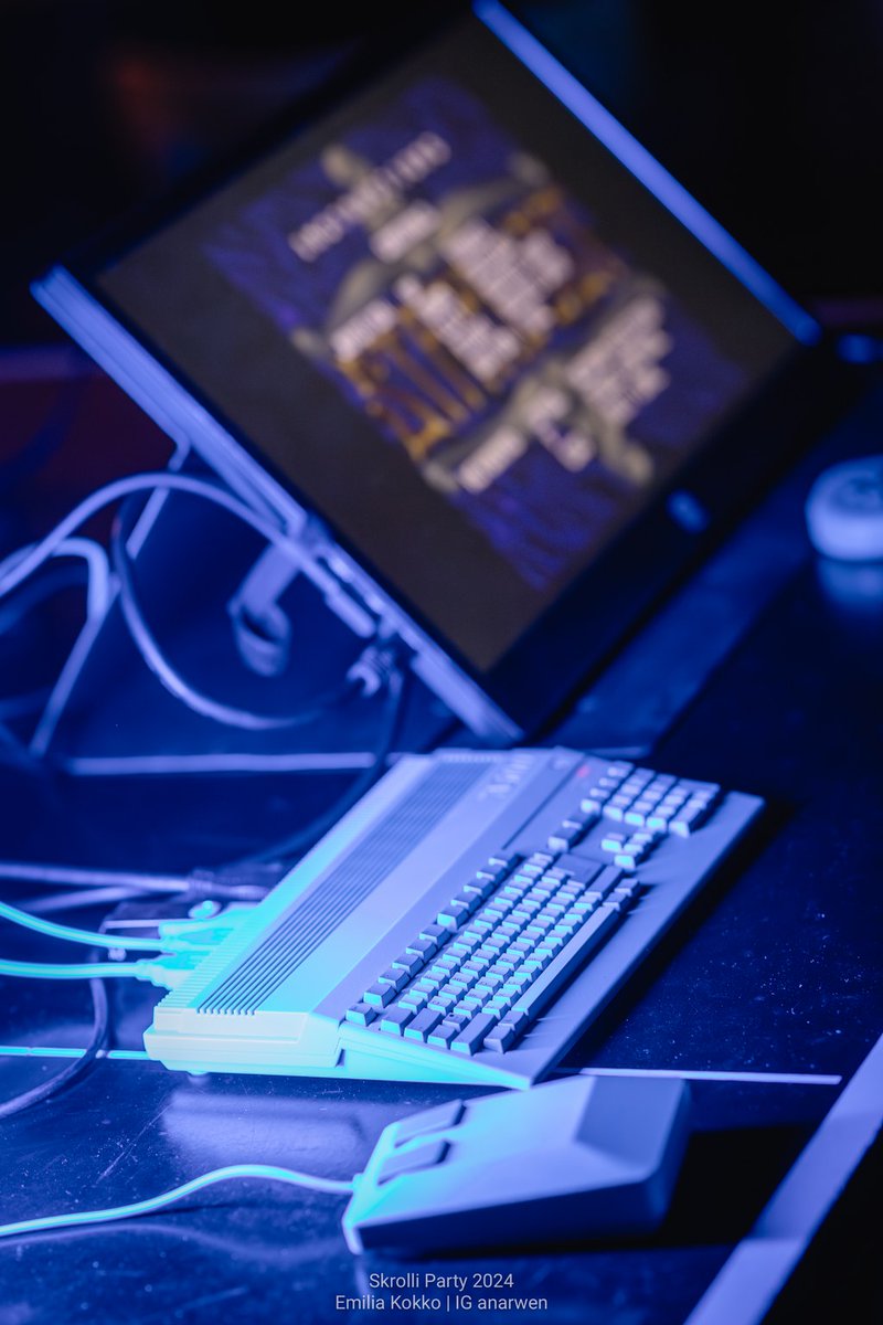 Miten partyt meni ja mitä ensi partyille? Vastaa kyselyyn! You can reply the Skrolli Party feedback wether you attended on-site, remote, or not at all this time. forms.gle/RDBaNCGeCVm2oz…
#demoscene #demoparty #skrolli