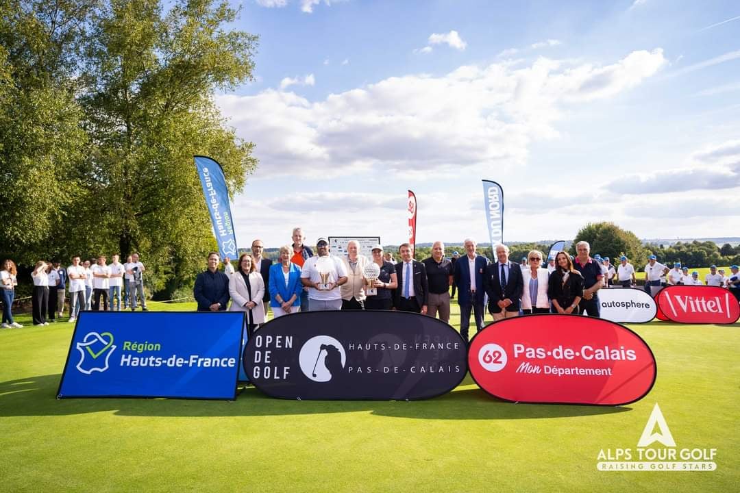 Mahieu3's tweet photo. Open de Golf des Hauts de France.
**Kelsey Bennett...Mario Galiano Aguilar "Vainqueurs à Saint-Omer"
Un Reportage à découvrir dans La Gazette Nord-Pas-de-Calais. https://t.co/8qseeO1bsh